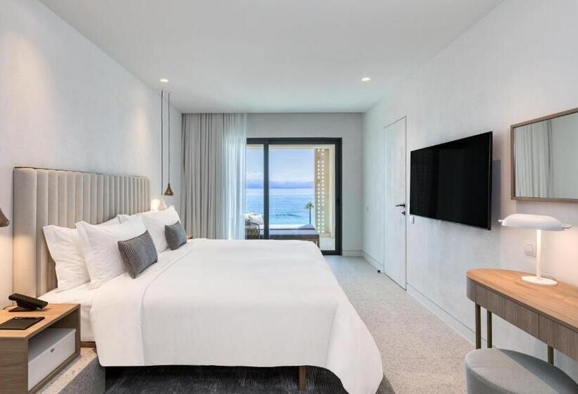 سوئیت با وان آب گرم, Domes Miramare, A Luxury Collection Resort, Corfu Adults Only