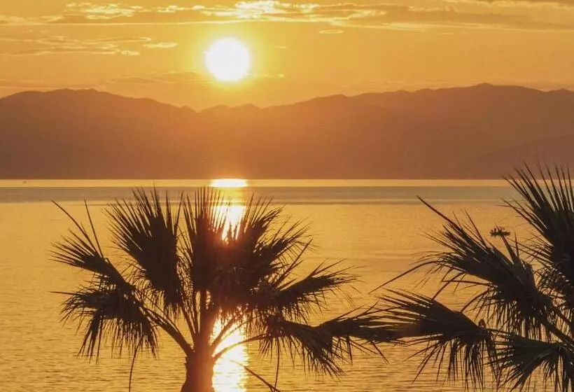 ハイドロマッサージバス付きスイート, Domes Miramare, A Luxury Collection Resort, Corfu   Adults Only