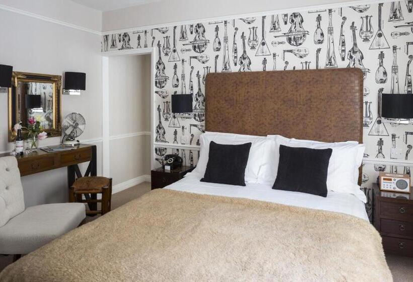 スーペリアールーム, Harington S Boutique