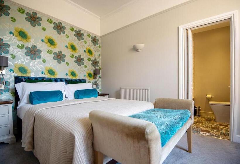 スタンダードルーム, Harington S Boutique