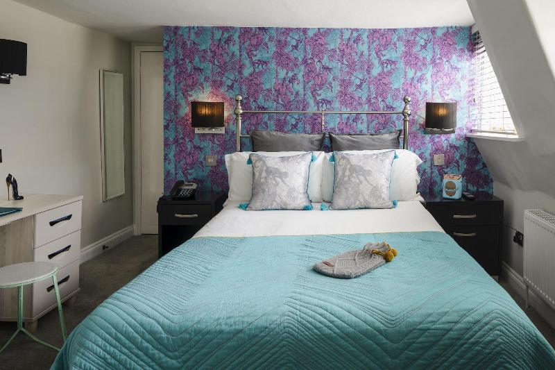 スタンダードルーム, Harington S Boutique