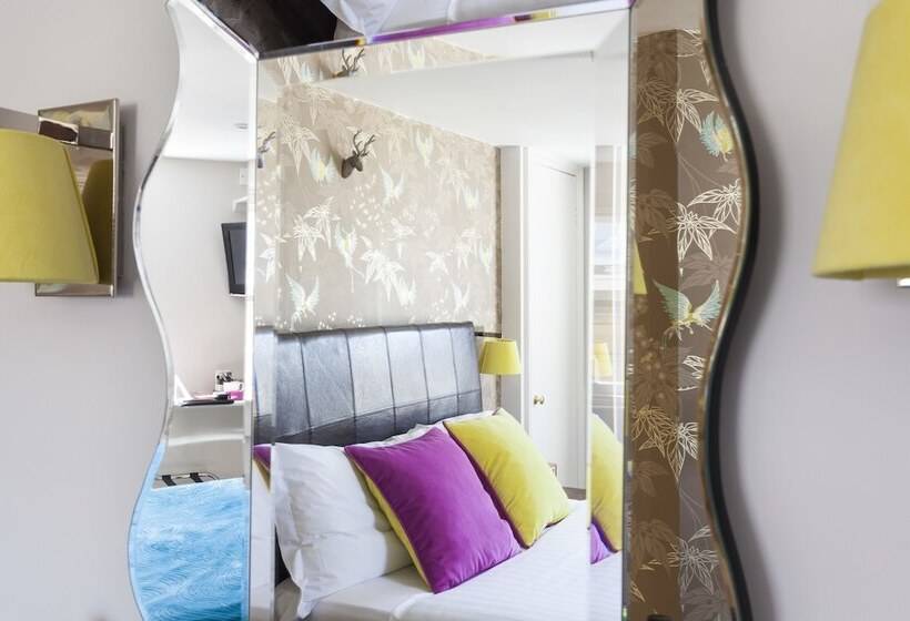 スタンダードルーム, Harington S Boutique