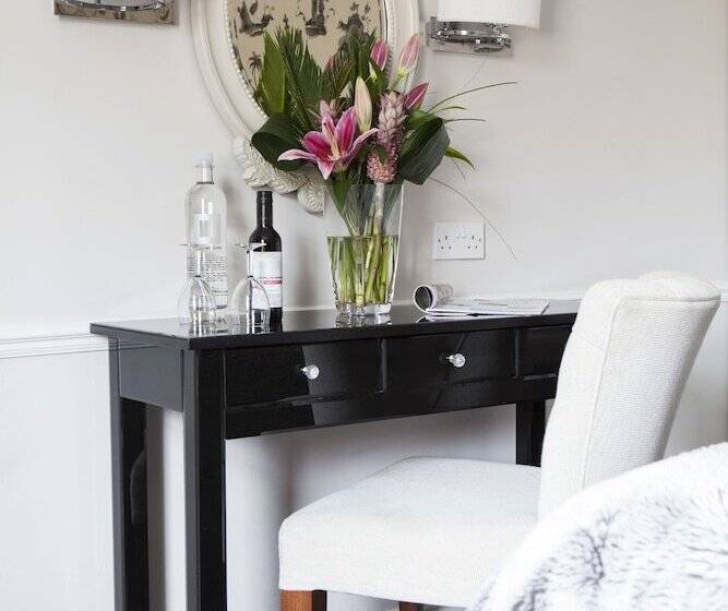 スーペリアールーム, Harington S Boutique