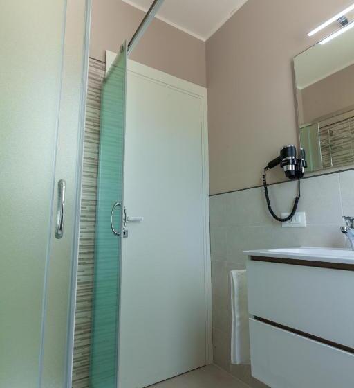 شقة غرفة واحدة, Holiday Club Residence