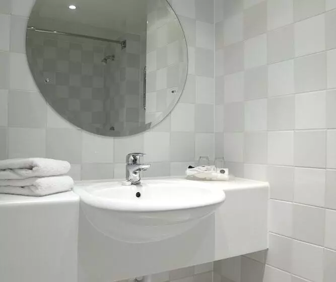 اتاق استاندارد, Holiday Inn Bristol Filton, An Ihg