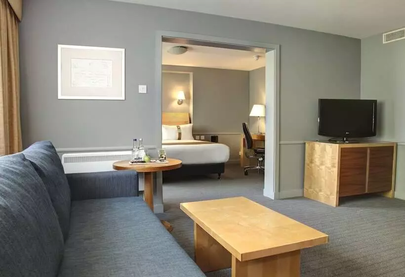 سوییت, Holiday Inn Bristol Filton, An Ihg