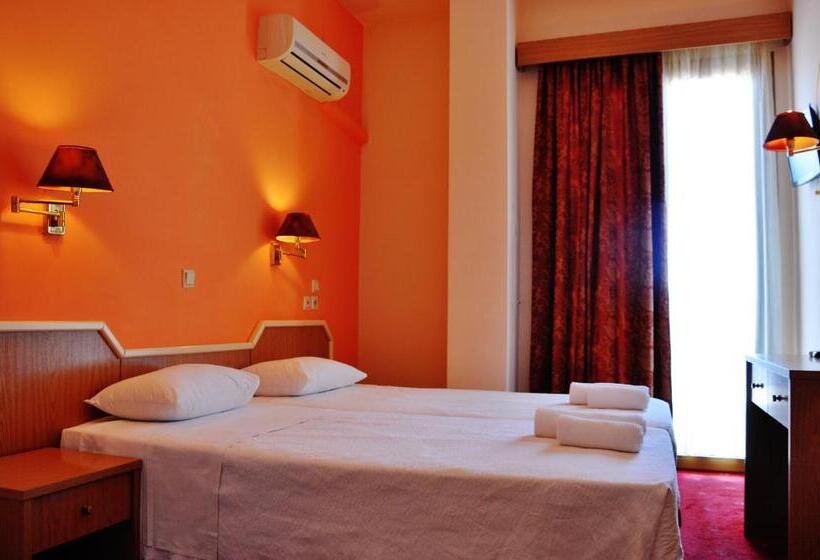 اتاق استاندارد سه نفره, Iniohos Hotel Restaurant
