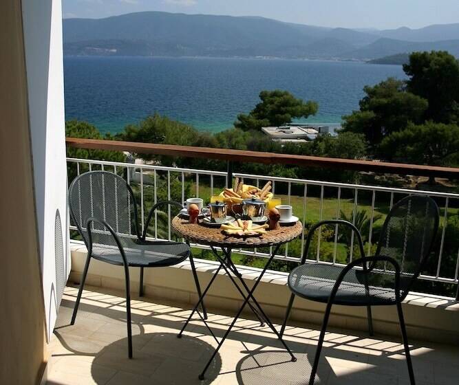 חדר סטנדרט עם מרפסת, Kalamaki Beach Resort