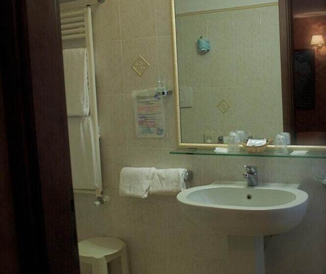 اتاق استاندارد, Lux