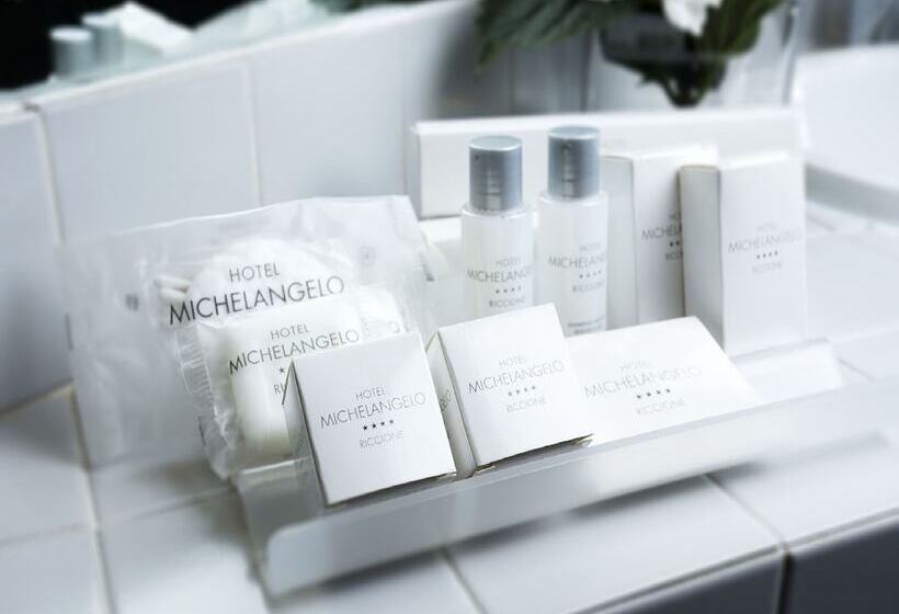 Трехместный Номер Стандарт Боковой Вид на Море, Michelangelo