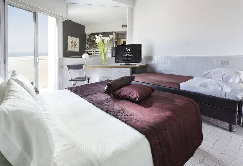 Трехместный Номер Стандарт Боковой Вид на Море, Michelangelo