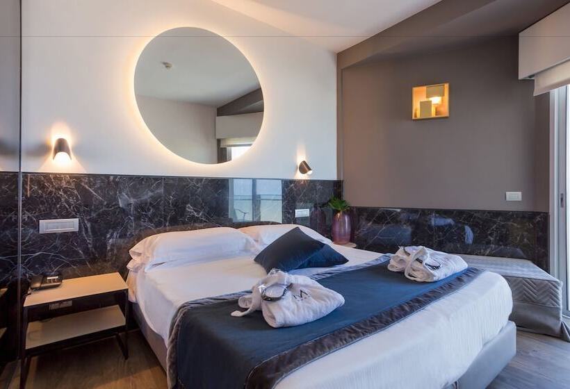 Номер Superior Боковой Вид на Море, Michelangelo