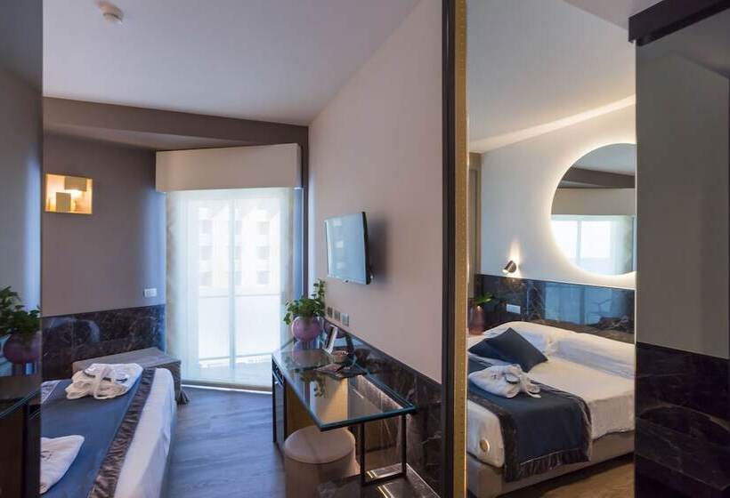 Номер Superior Боковой Вид на Море, Michelangelo