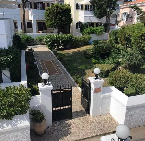 Standard Studio Garden View