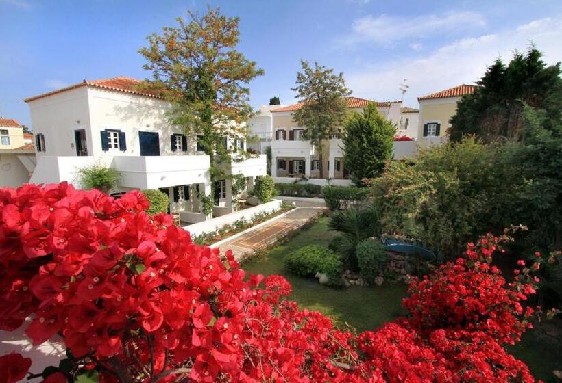Семейное Студио, Nissia Traditional Residences Spetses