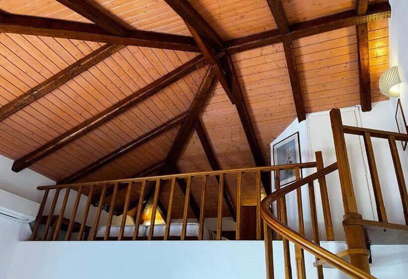 إستديو عائلى, Nissia Traditional Residences Spetses