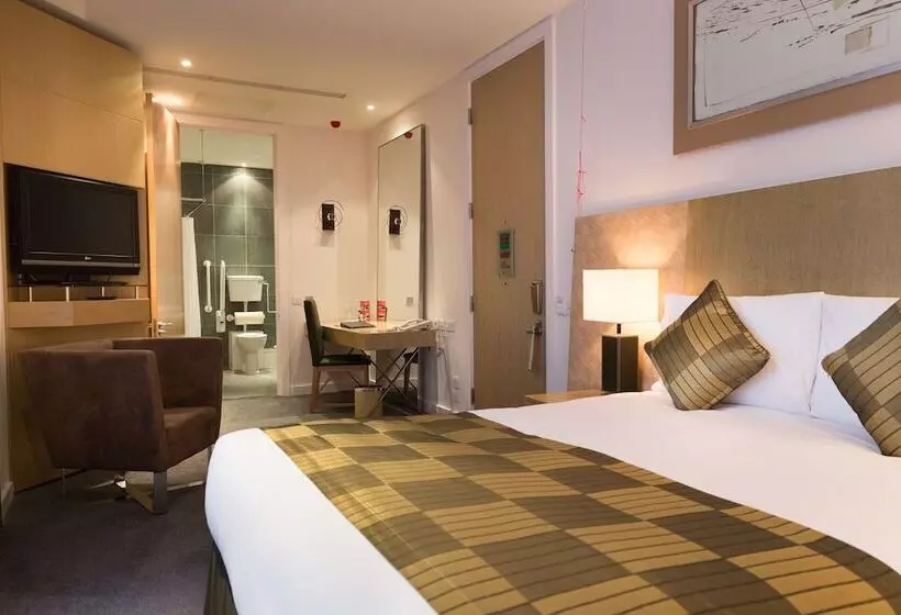 スーペリアールーム, Park Plaza Cardiff