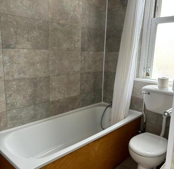 חדר סטנדרט, The Southcliff