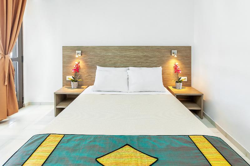 패밀리 룸 가든 전망, Xenios Dolphin Beach