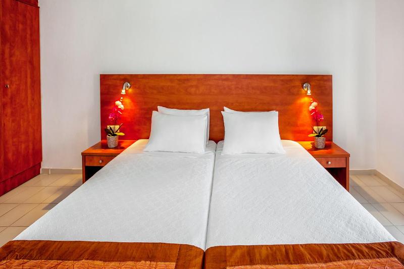 스탠다드 룸 가든 전망, Xenios Dolphin Beach