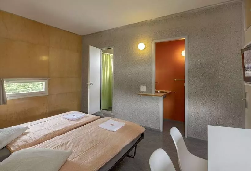 اتاق استاندارد یک نفره, Lausanne Youth Hostel Jeunotel