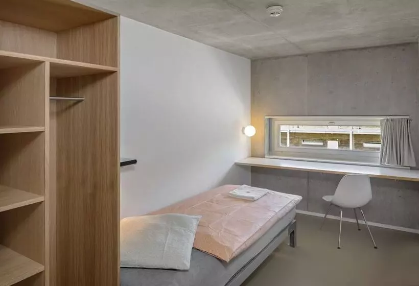 اتاق استاندارد با سرویس بهداشتی مشترک, Lausanne Youth Hostel Jeunotel