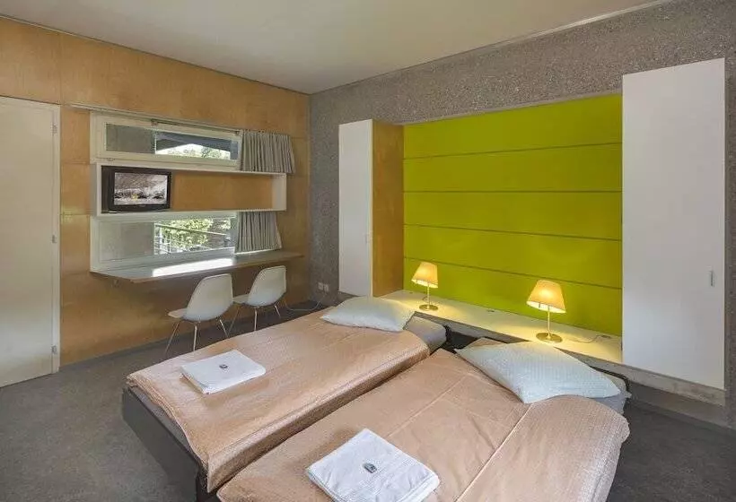 اتاق استاندارد با سرویس بهداشتی مشترک, Lausanne Youth Hostel Jeunotel