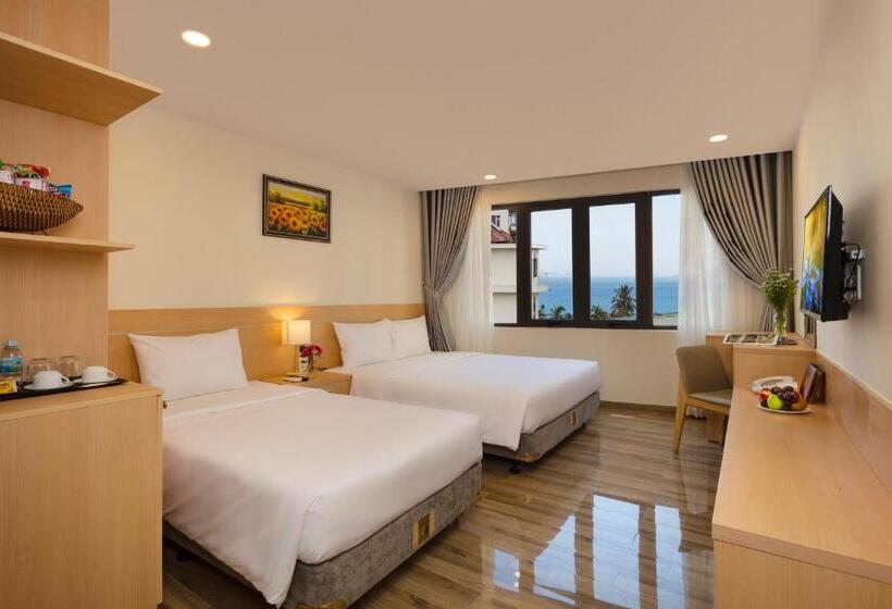 חדר דלוקס לשלושה, The Swan Nha Trang