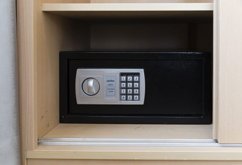 חדר דלוקס לשלושה, The Swan Nha Trang