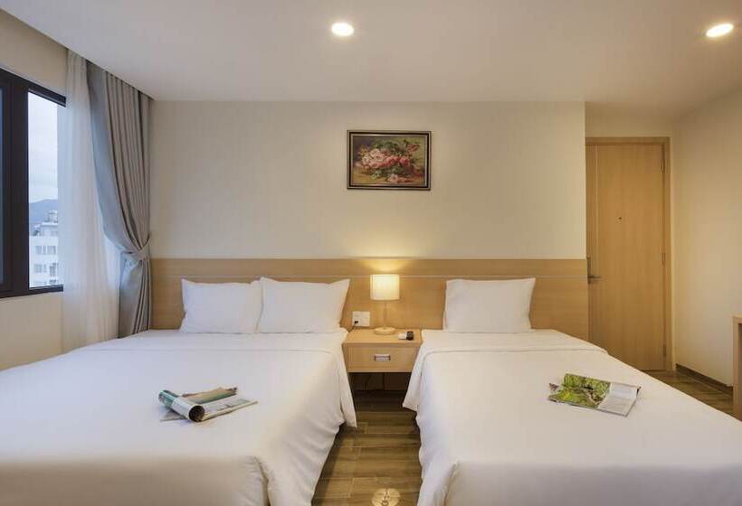 חדר דלוקס לשלושה, The Swan Nha Trang