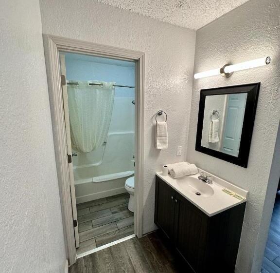 Номер Стандарт, Ozark Inn And Suites