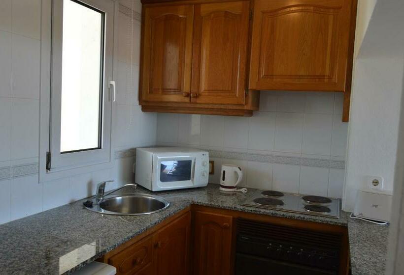 شقة غرفتين, Seth Isla Paraiso