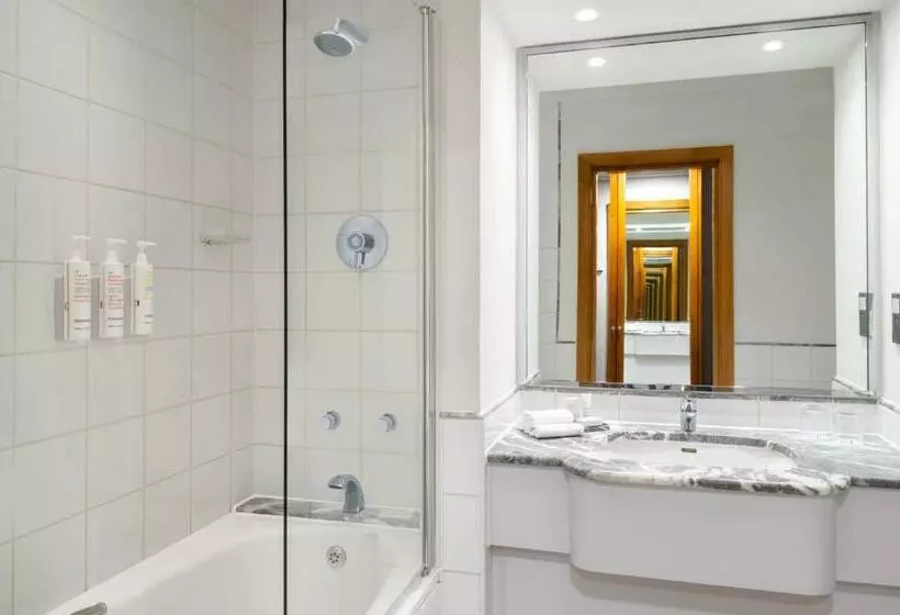 اتاق سوپریور, Delta Hotels By Marriott Bexleyheath