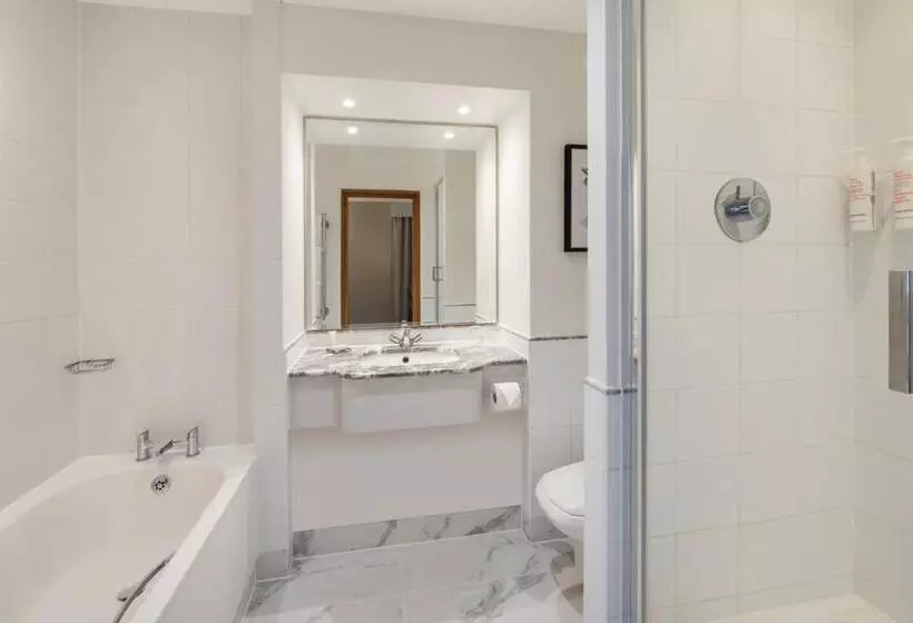 سوییت, Delta Hotels By Marriott Bexleyheath
