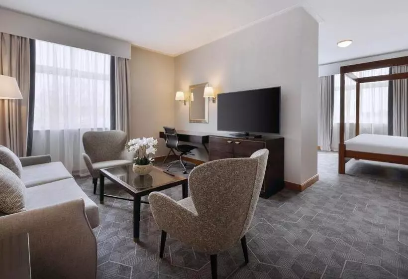 سوییت, Delta Hotels By Marriott Bexleyheath