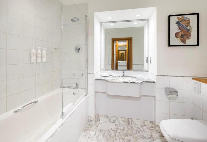 Номер Deluxe, Delta Hotels By Marriott Bexleyheath