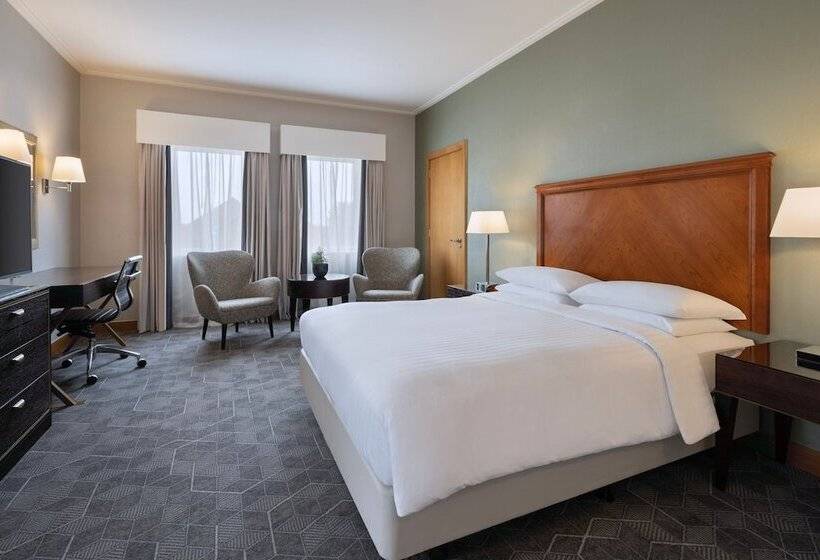 Номер Superior, Delta Hotels By Marriott Bexleyheath