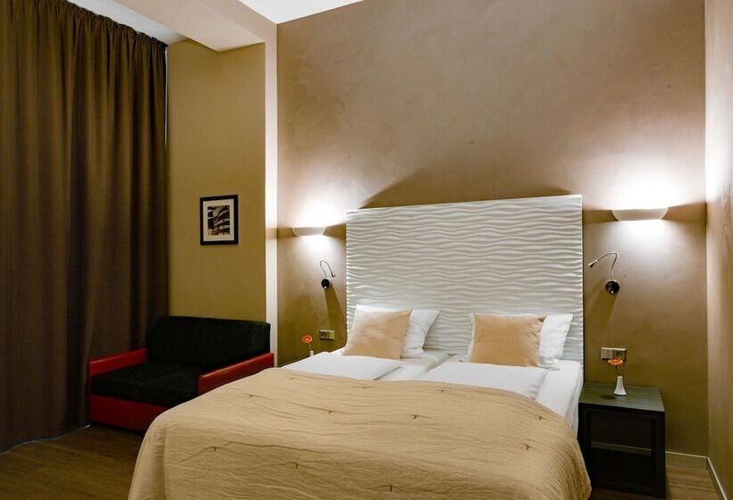 اتاق لوکس, Artim