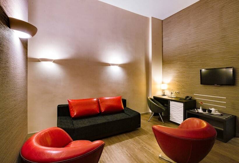 اتاق لوکس, Artim