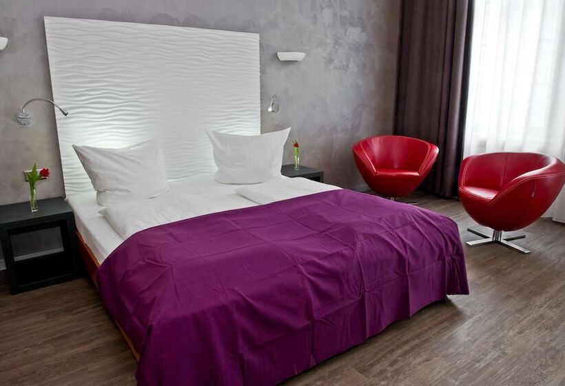 اتاق لوکس, Artim