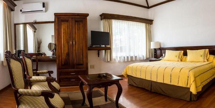 Люкс, Casa De La Loma