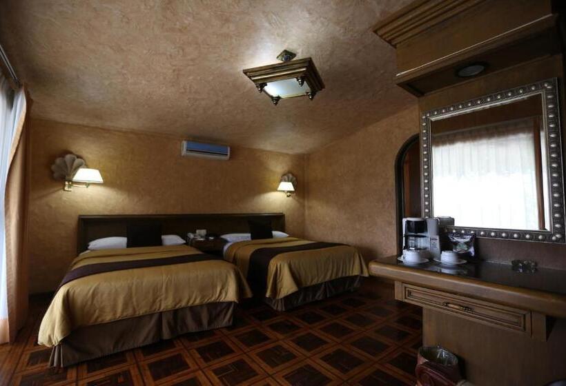 Люкс, Casa De La Loma