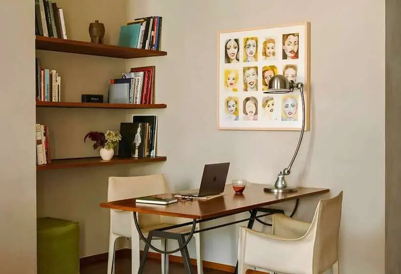 Standard-studio, Chambers Powered By Sonder