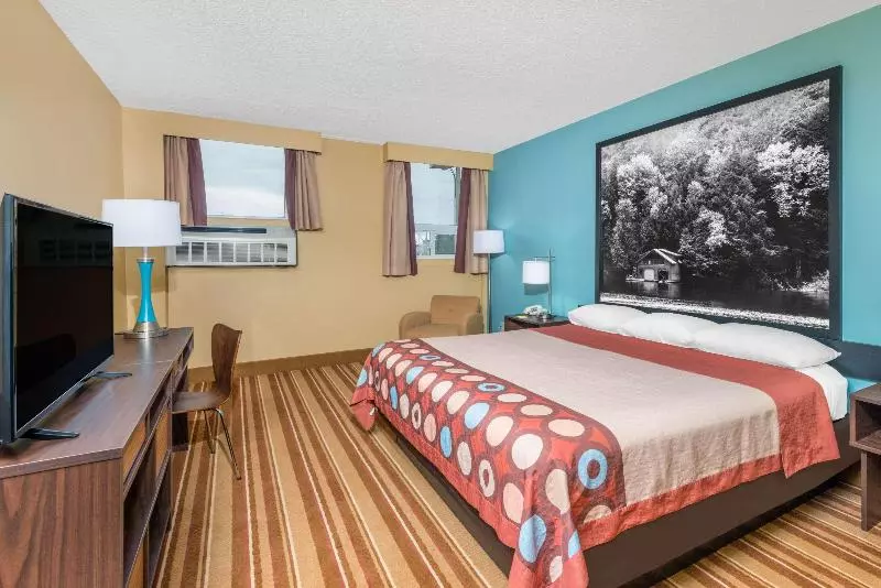 اتاق استاندارد با چشم‌انداز رودخانه, Chateau Moncton Trademark Collection By Wyndham