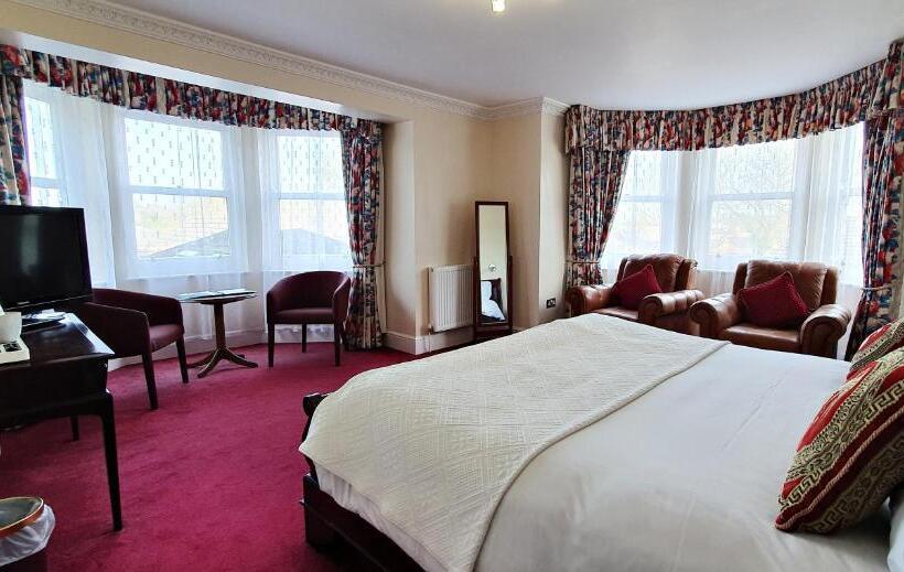 غرفة تنفيذية, Chiseldon House