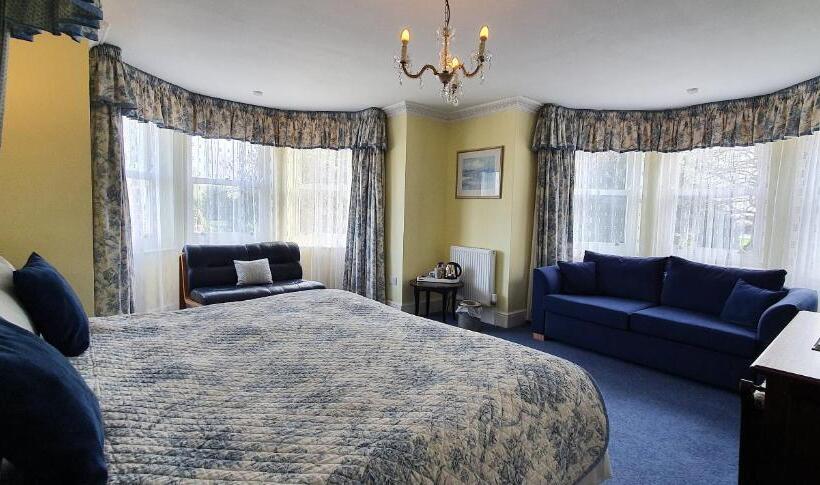 غرفة تنفيذية, Chiseldon House