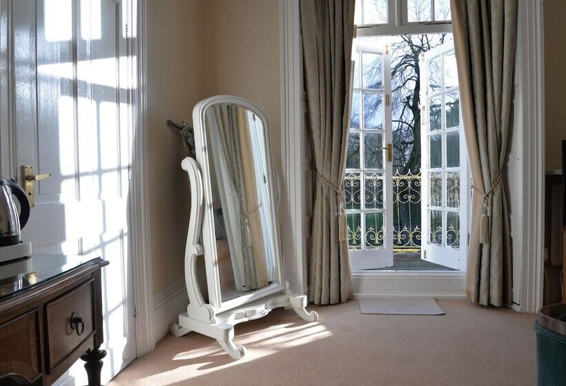 غرفة تنفيذية, Chiseldon House