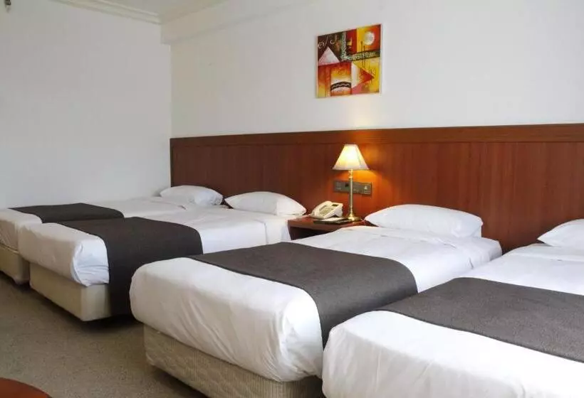 スタンダード４人部屋, Commodore Hotel Gyeongju