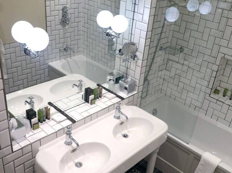 Номер Премиум, Hardwick Hall