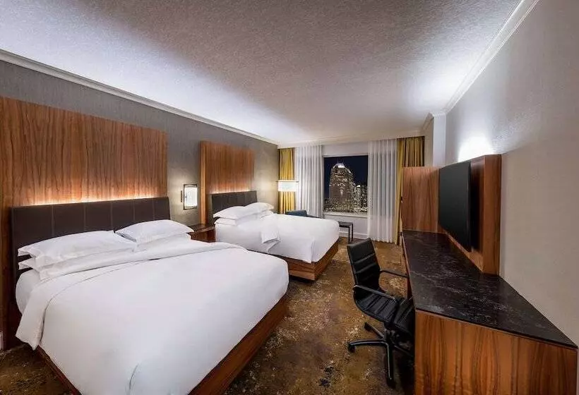 اتاق کلاب, Hyatt Regency Calgary